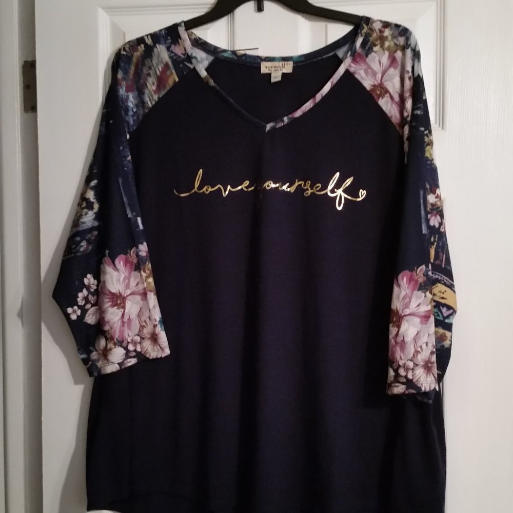 NWT One World long sleeve navy w/floral sleeves